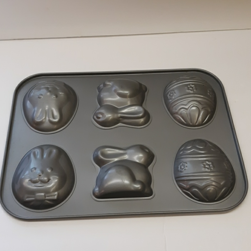 Vintage Easter Egg and Bunny Cake Pan
